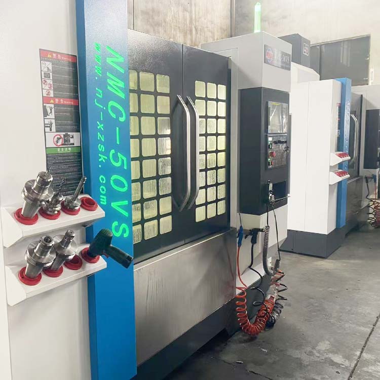 鎮(zhèn)江市恒動機械廠區(qū)環(huán)境